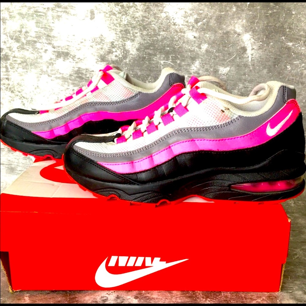 Childrens✨NIKE AIR MAX ‘95 (GS)✨4.5Y